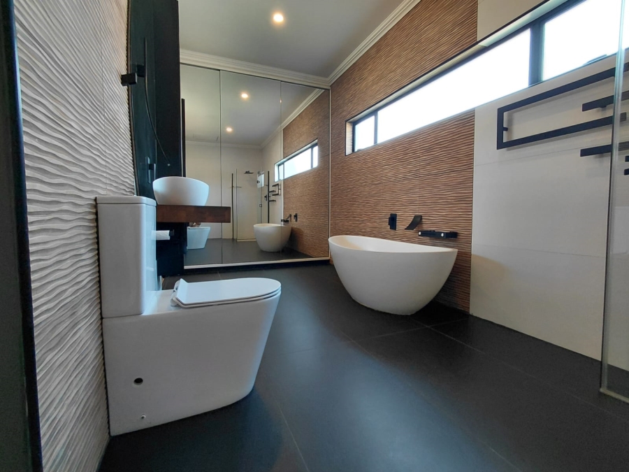 2 Bedroom Property for Sale in Waterberry Estate North West